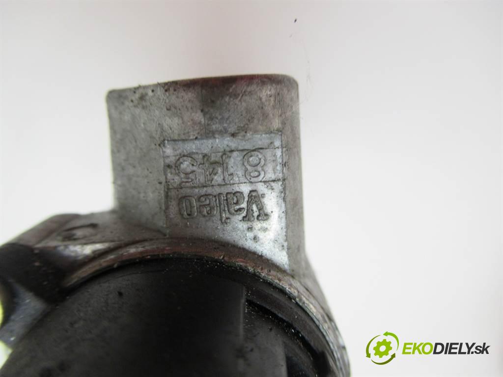 Nissan Primera P12  2005 88 kW SEDAN 4D 1.9DCI 120KM 02-07 1900 spinačka  (Spínacie skrinky a kľúče)