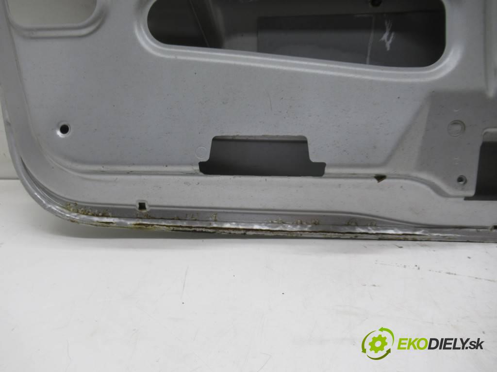 Mercedes-Benz B W245  2006 80 kW 2.0CDI 109KM 05-11 2000 zadní část kapota  (Zadní kapoty)