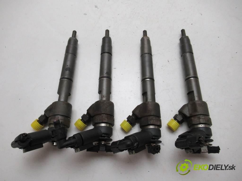 Mercedes-Benz B W245  2006 80 kW 2.0CDI 109KM 05-11 2000 Vstrekovacie ventily A6400700787 (Vstrekovacie ventily)