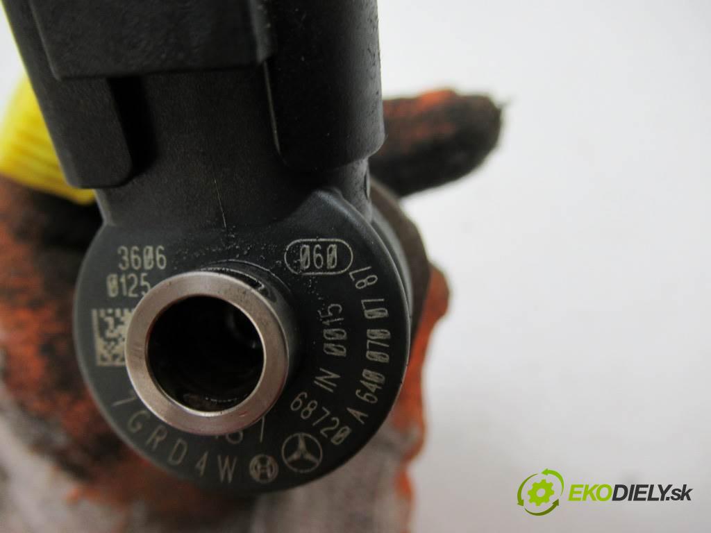 Mercedes-Benz B W245  2006 80 kW 2.0CDI 109KM 05-11 2000 Vstrekovacie ventily A6400700787 (Vstrekovacie ventily)