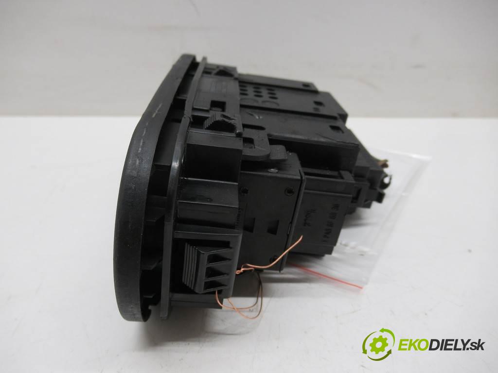 Seat Alhambra  1999 81 kW VAN 5D 1.9TDI 110KM 96-00 1900 Spínač svetiel na prístrojovej doske 7M1941531P (Prepínače, spínače, tlačidlá a ovládače kúrenia)