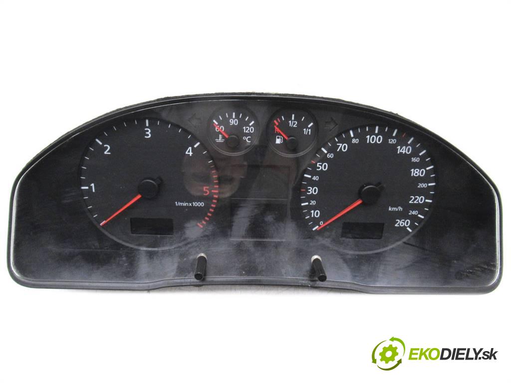Audi A4 B5 FL  2000 85 kW KOMBI 5D 1.9TDI 115KM 96-01 1900 Prístrojovka 8D0920900H (Prístrojové dosky, displeje)