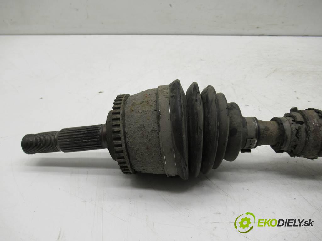 Nissan Primera P12  2002 103 kW SEDAN 4D 2.0B 147KM 02-07 2000 Poloos ľavá strana  (Poloosy)