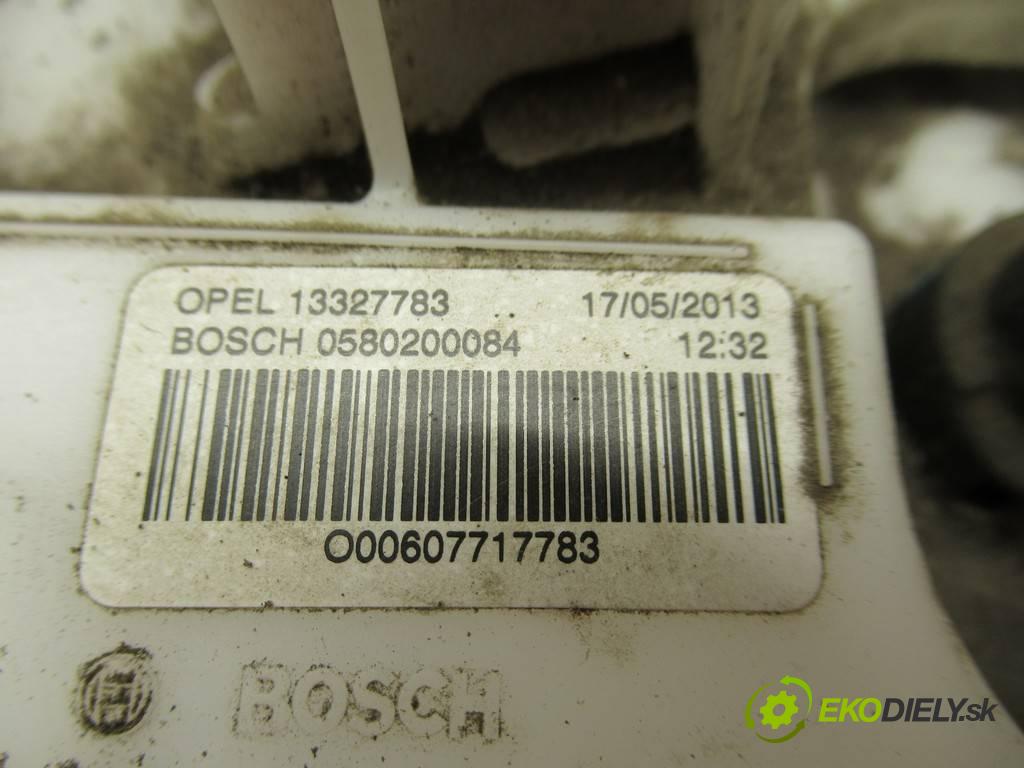 Opel Corsa D   2013 63KW LIFT HATCHBACK 3D 1.2B 86KM 06-11 1229 pumpa paliva vnitřní 13327783 (Palivové pumpy, čerpadla)