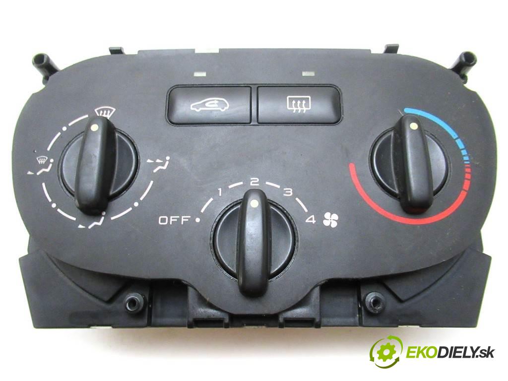 Peugeot 307  2002 81 kW HATCHBACK 5D 2.0HDI 107KM 01-05 2000 Panel ovládania kúrenia 147140000 (Prepínače, spínače, tlačidlá a ovládače kúrenia)