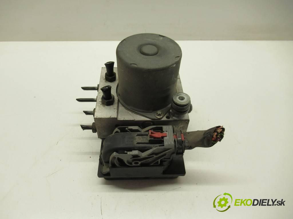 Audi A4 B7  2005 85KW SEDAN 4D 1.9TDI 116KM 04-08 1900 Pumpa ABS 8E0910517D 8E0614517AK (Pumpy ABS)