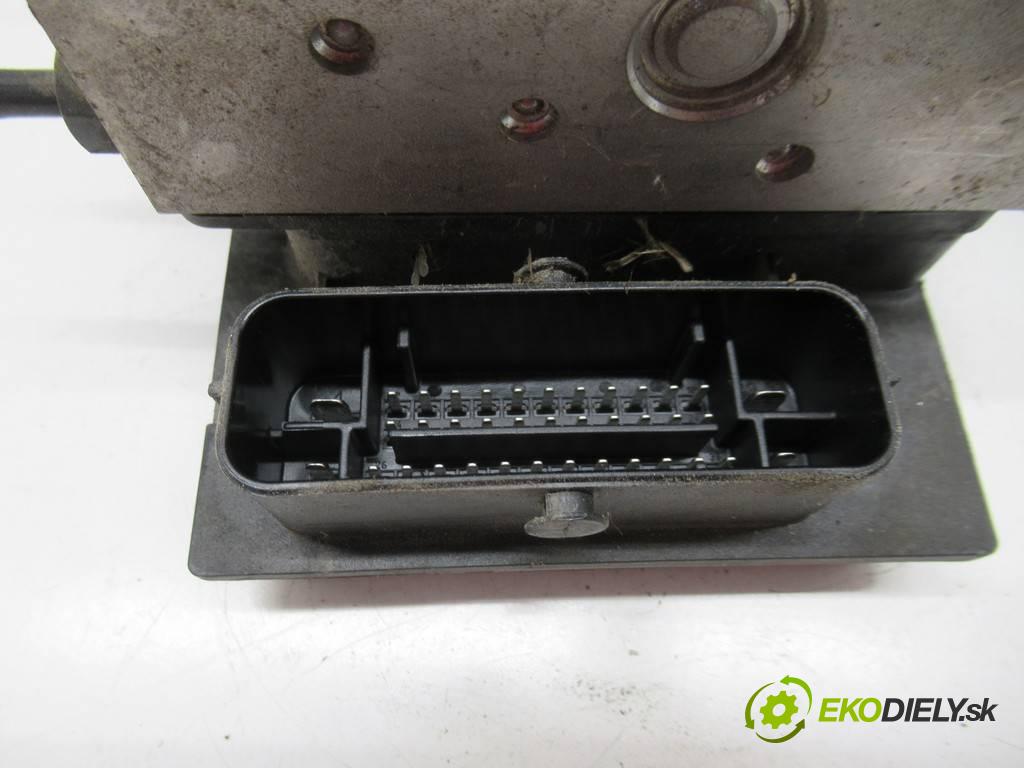 Audi A4 B7  2005 85KW SEDAN 4D 1.9TDI 116KM 04-08 1900 Pumpa ABS 8E0910517D 8E0614517AK (Pumpy ABS)