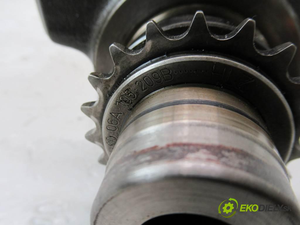 Volkswagen Golf V    HATCHBACK 5D 1.9TDI 105KM 03-08  Kardaň, hriadeľ kľukový BKC (Ostatné)