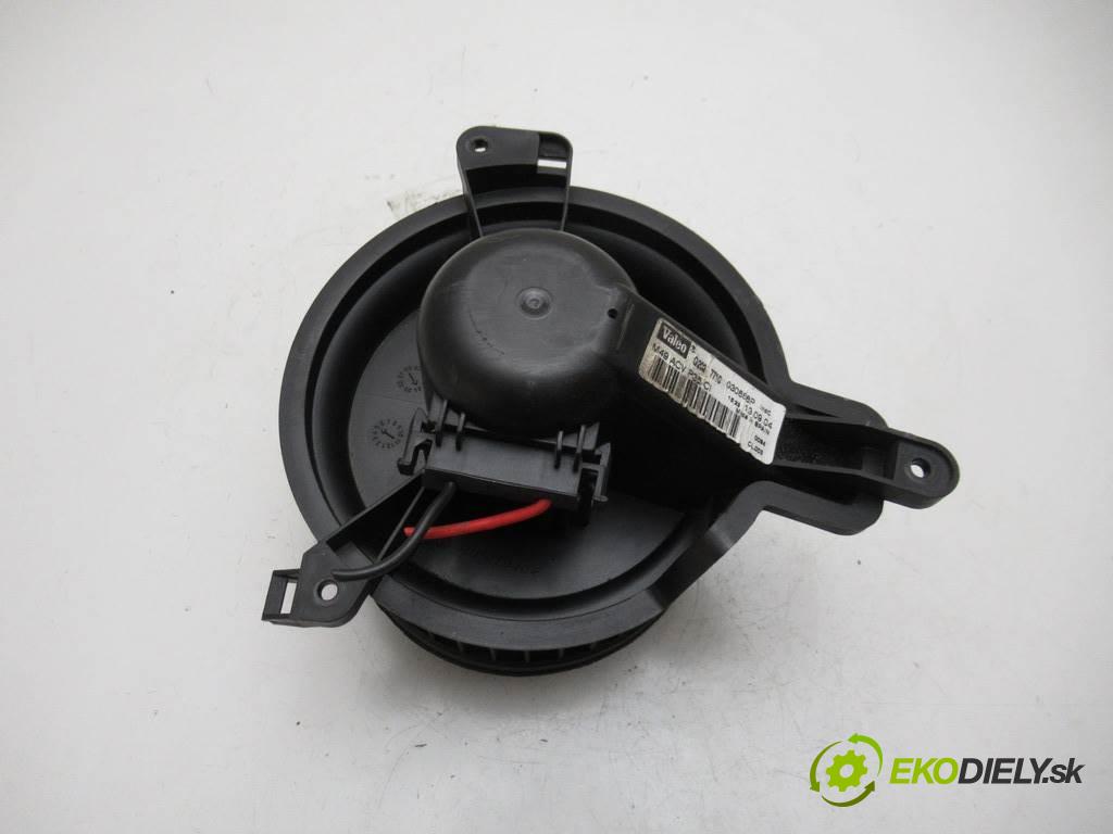 Citroen Berlingo I FL  2004 51 kW LIFT VAN 1.9D 70KM 02-10 1900 Ventilátor ventilátor kúrenia 030666P (Ventilátory kúrenia)