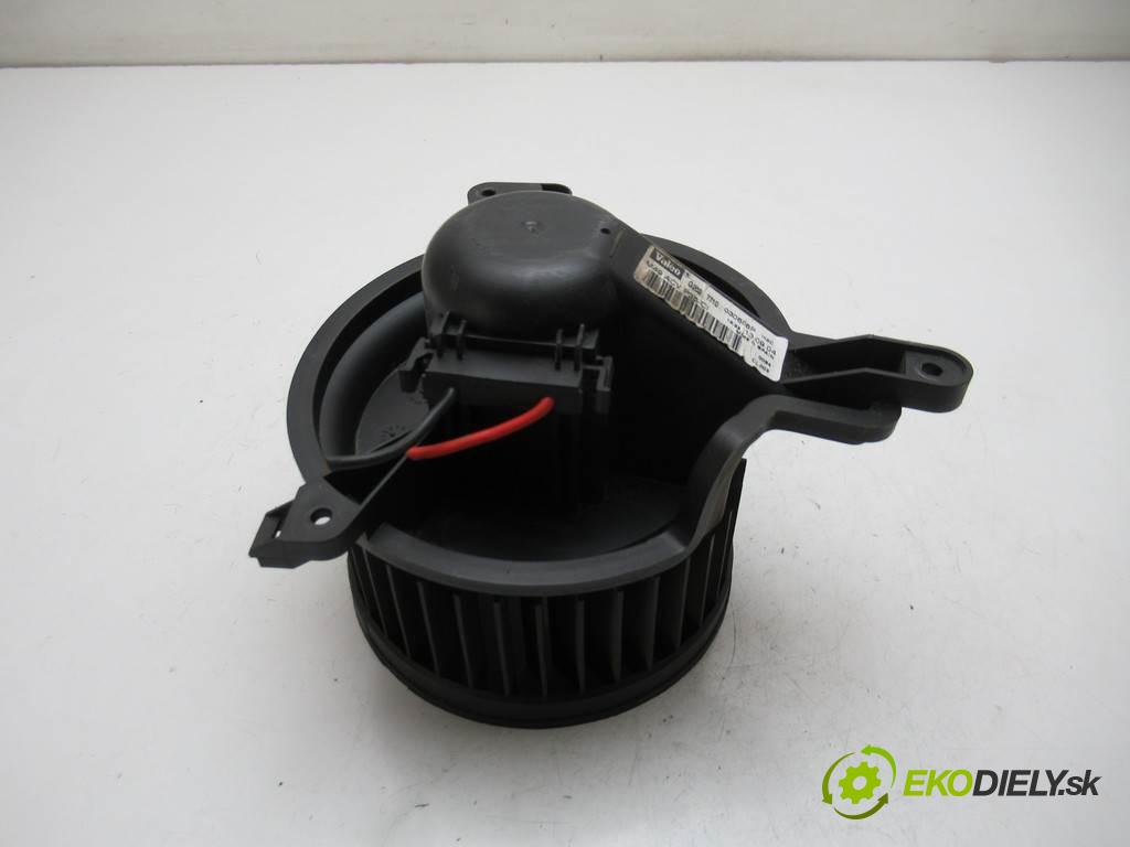 Citroen Berlingo I FL  2004 51 kW LIFT VAN 1.9D 70KM 02-10 1900 Ventilátor ventilátor kúrenia 030666P (Ventilátory kúrenia)