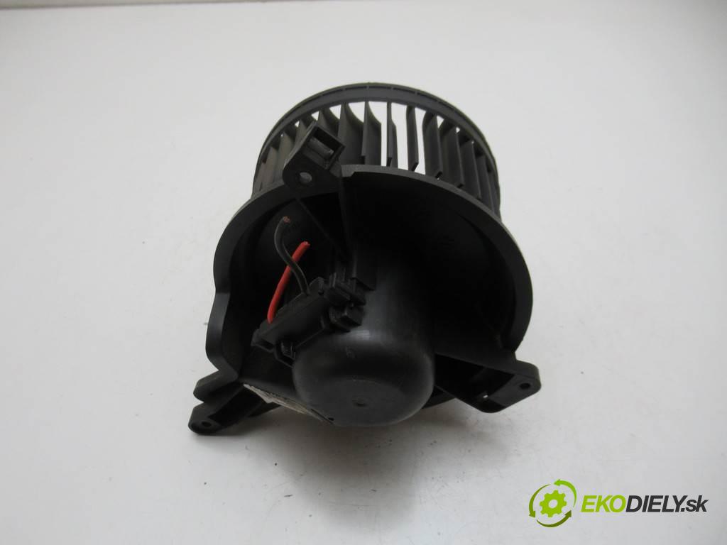 Citroen Berlingo I FL  2004 51 kW LIFT VAN 1.9D 70KM 02-10 1900 Ventilátor ventilátor kúrenia 030666P (Ventilátory kúrenia)