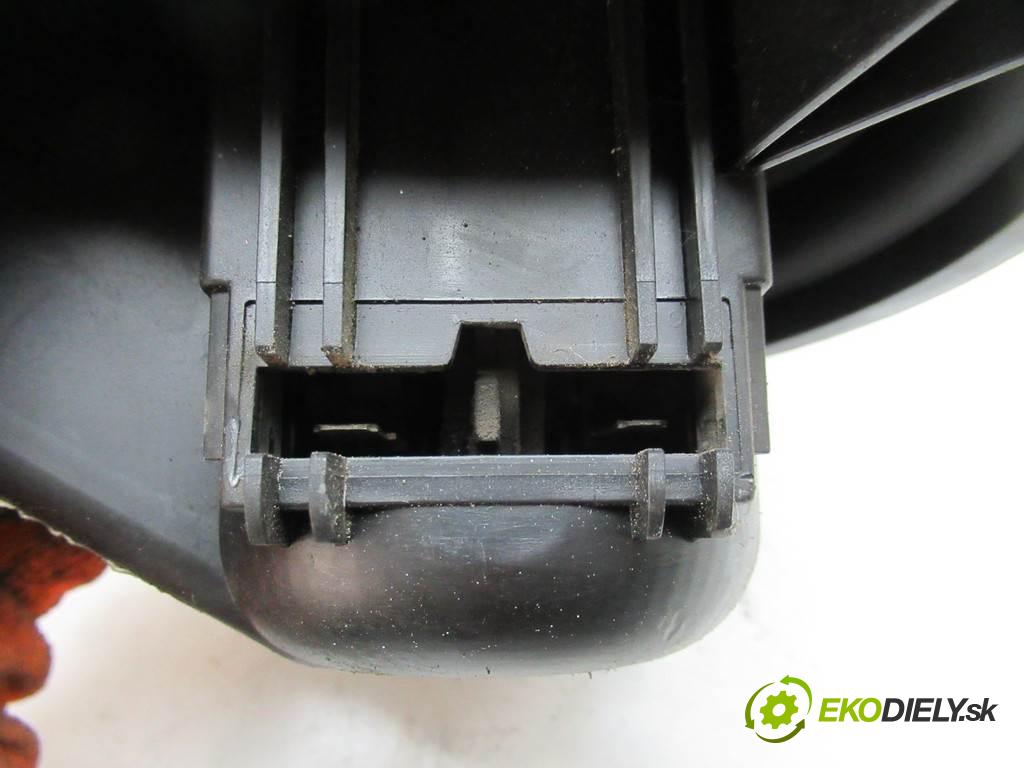 Citroen Berlingo I FL  2004 51 kW LIFT VAN 1.9D 70KM 02-10 1900 Ventilátor ventilátor kúrenia 030666P (Ventilátory kúrenia)