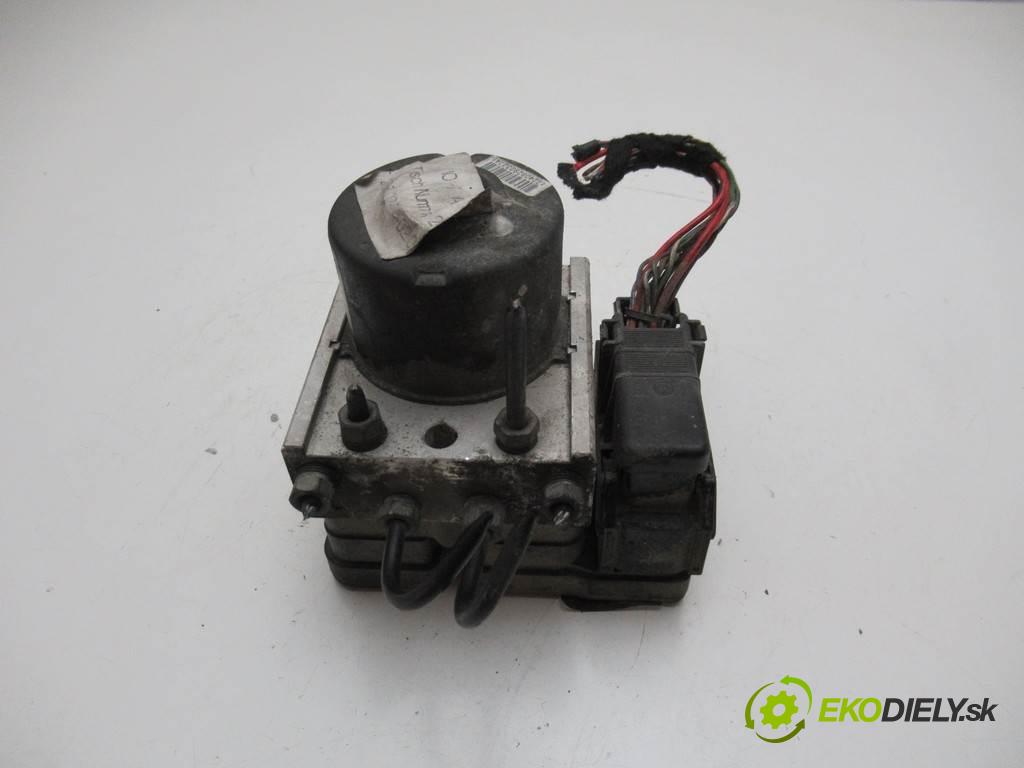 Ford Focus II  2005 74 kW HATCHBACK 5D 1.6B 100KM 04-11 1600 pumpa ABS 3M51-20110-GA (Pumpy brzdové)