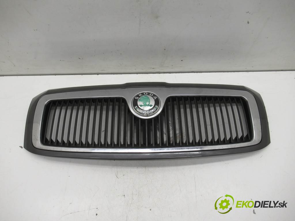 Skoda Superb  2004 142 kW 2.8B V6 193KM 01-08 2800 Mriežka maska 3U0853651C (Mriežky, masky)