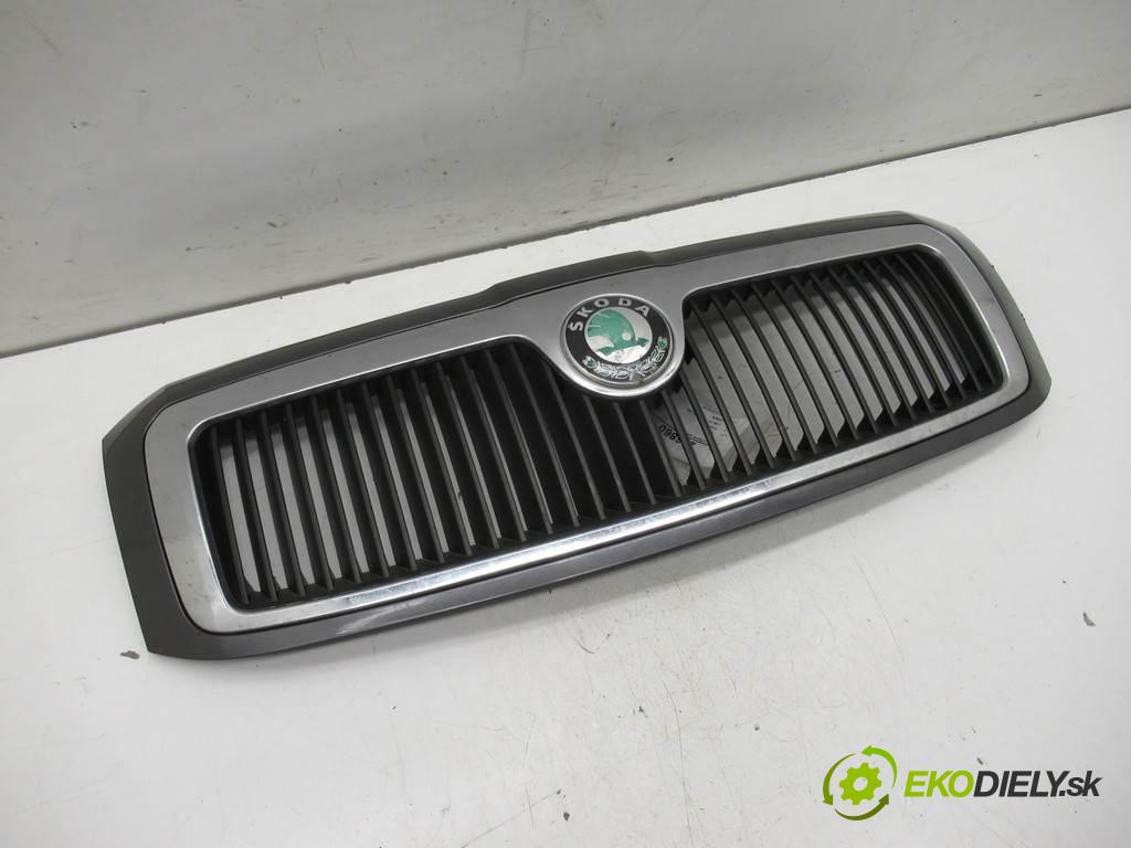 Skoda Superb  2004 142 kW 2.8B V6 193KM 01-08 2800 Mriežka maska 3U0853651C (Mriežky, masky)
