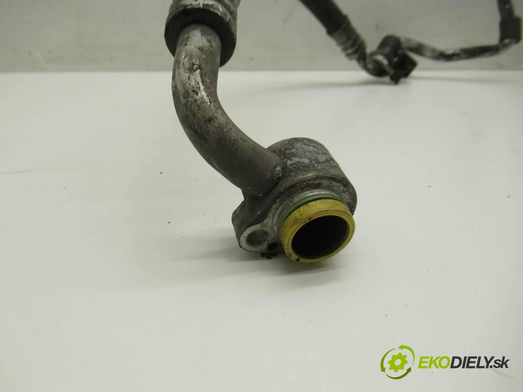 Volkswagen Caddy    2K 1.9TDI 105KM 03-10  rúrka klimatizácie  (Rúrky klimatizácie)