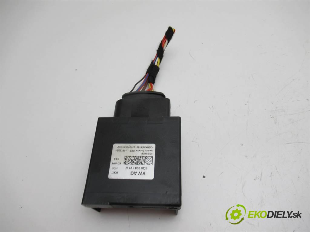 Skoda Octavia III LIFT    SEDAN 4D 2.0TDI 150KM 16-20  Modul Riadiaca jednotka pumpy paliva 5Q0906121N
