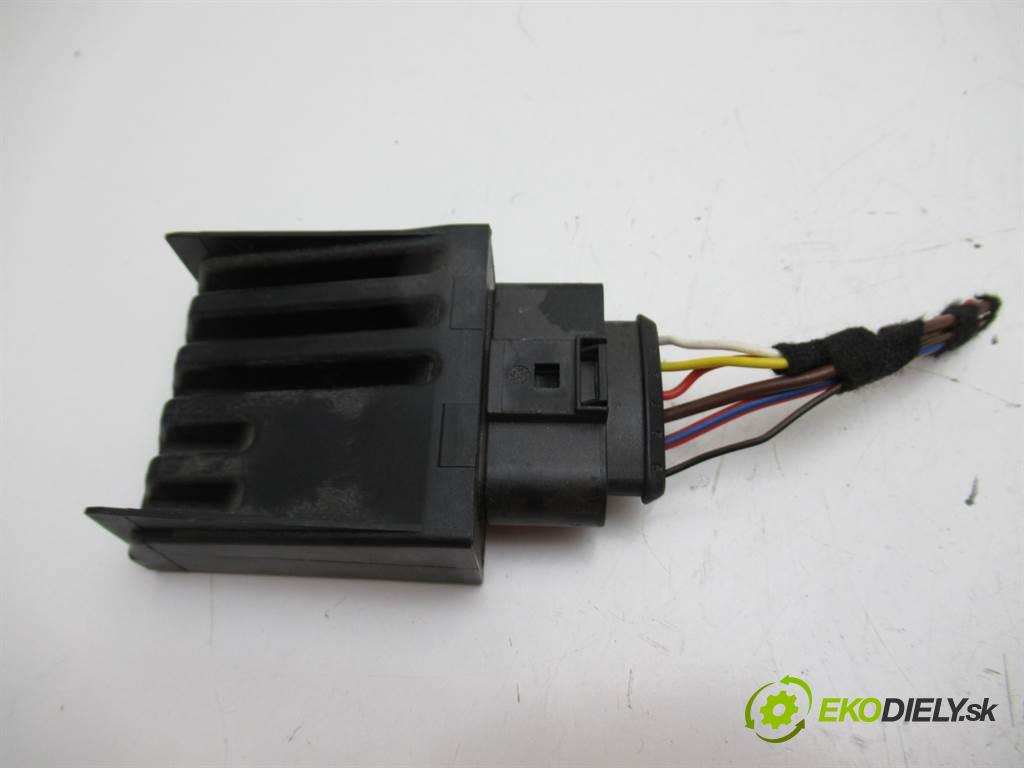Skoda Octavia III LIFT    SEDAN 4D 2.0TDI 150KM 16-20  Modul Riadiaca jednotka pumpy paliva 5Q0906121N
