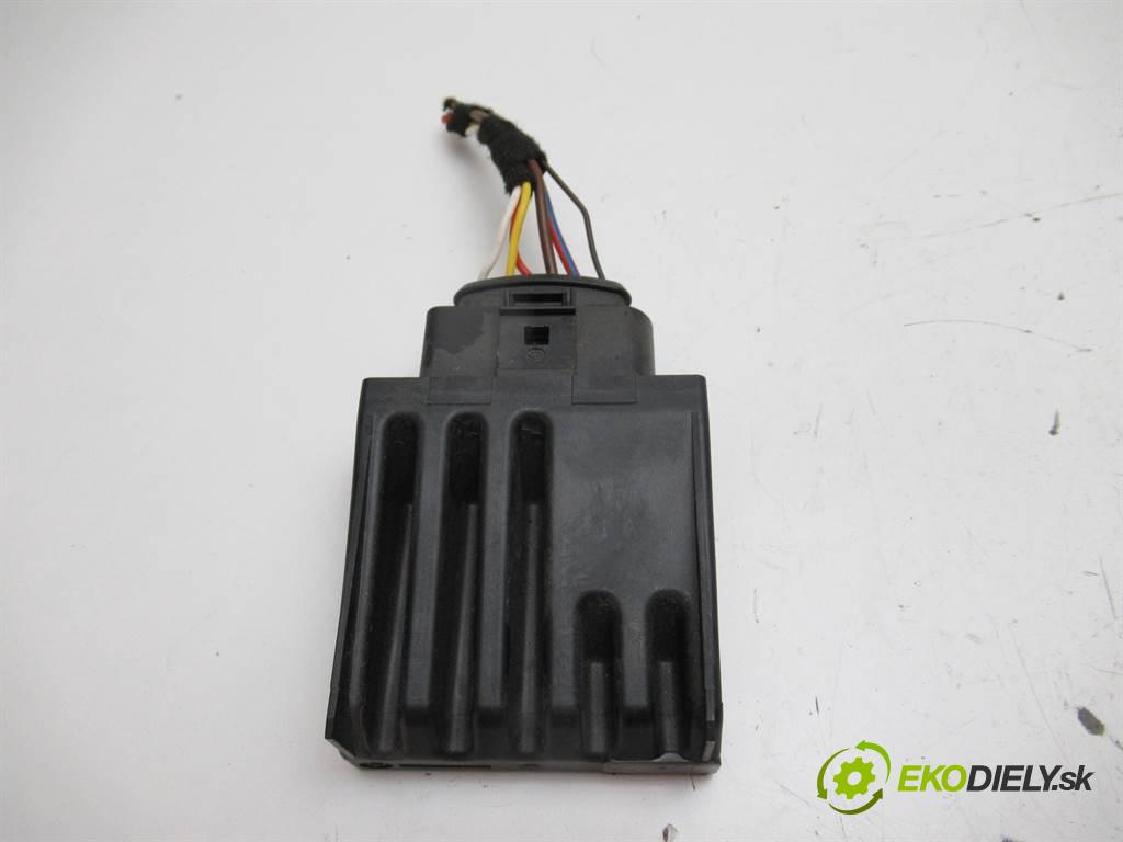 Skoda Octavia III LIFT    SEDAN 4D 2.0TDI 150KM 16-20  Modul Riadiaca jednotka pumpy paliva 5Q0906121N