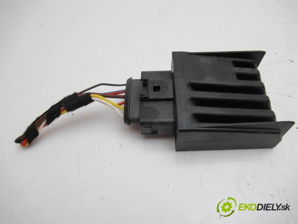 Skoda Octavia III LIFT    SEDAN 4D 2.0TDI 150KM 16-20  Modul Riadiaca jednotka pumpy paliva 5Q0906121N