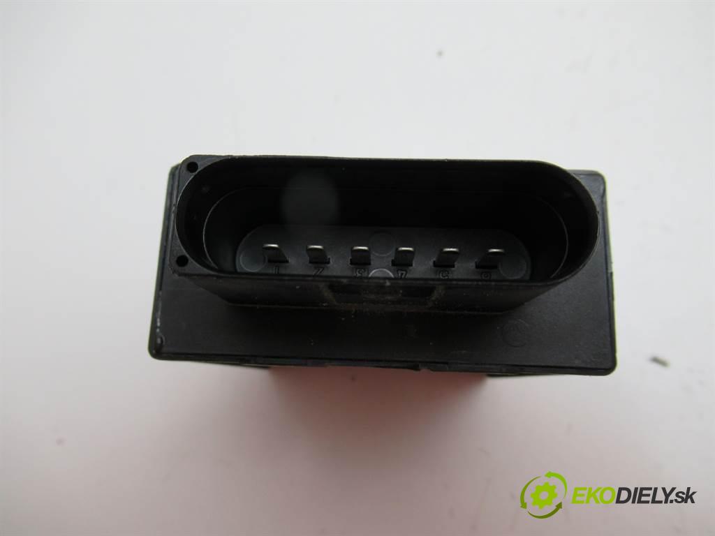 Skoda Octavia III LIFT    SEDAN 4D 2.0TDI 150KM 16-20  Modul Riadiaca jednotka pumpy paliva 5Q0906121N
