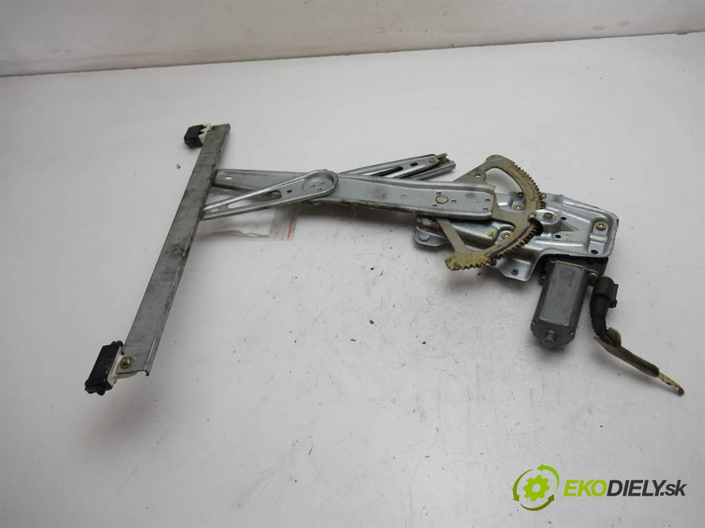 Toyota Yaris  2002  HATCHBACK 5D 1.3VVTI 87KM 99-05 1300 mechanismus okna přední část levý