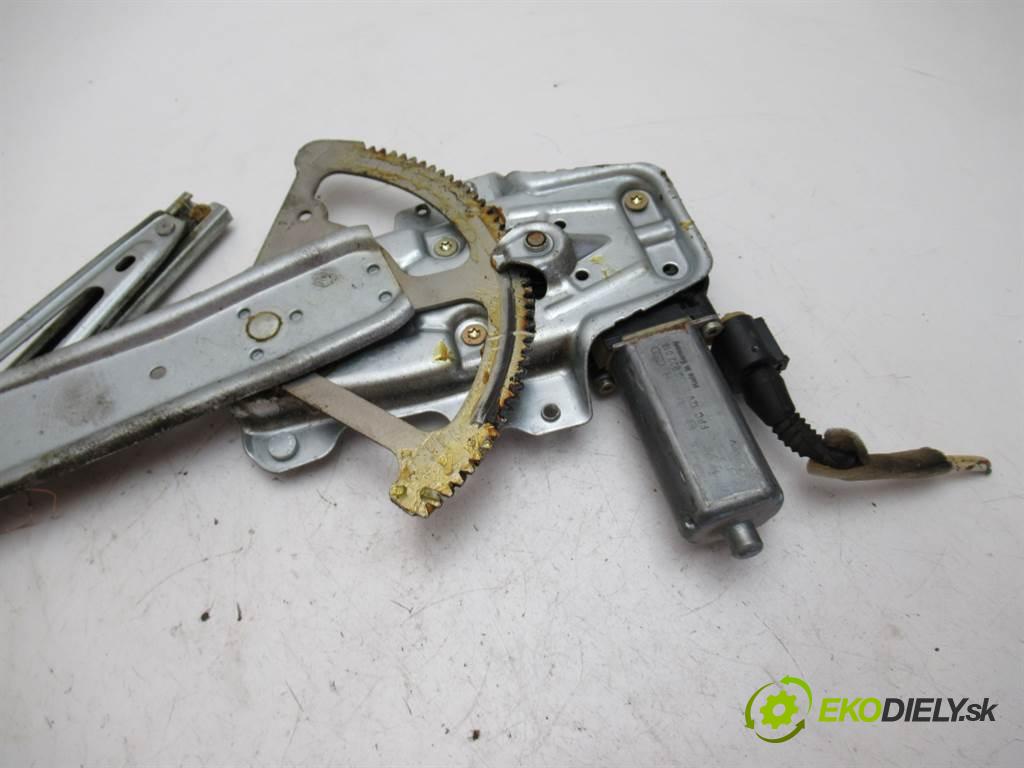 Toyota Yaris  2002  HATCHBACK 5D 1.3VVTI 87KM 99-05 1300 mechanismus okna přední část levý