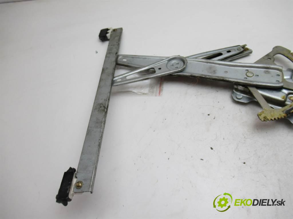 Toyota Yaris  2002  HATCHBACK 5D 1.3VVTI 87KM 99-05 1300 mechanismus okna přední část levý