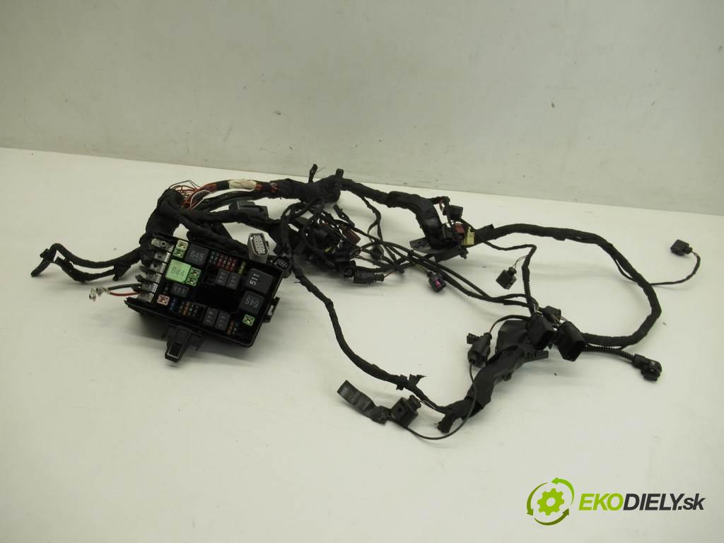 Skoda Octavia III LIFT    SEDAN 4D 2.0TDI 150KM 16-20  Skrinka poistková Káblovačka 5Q0937125B