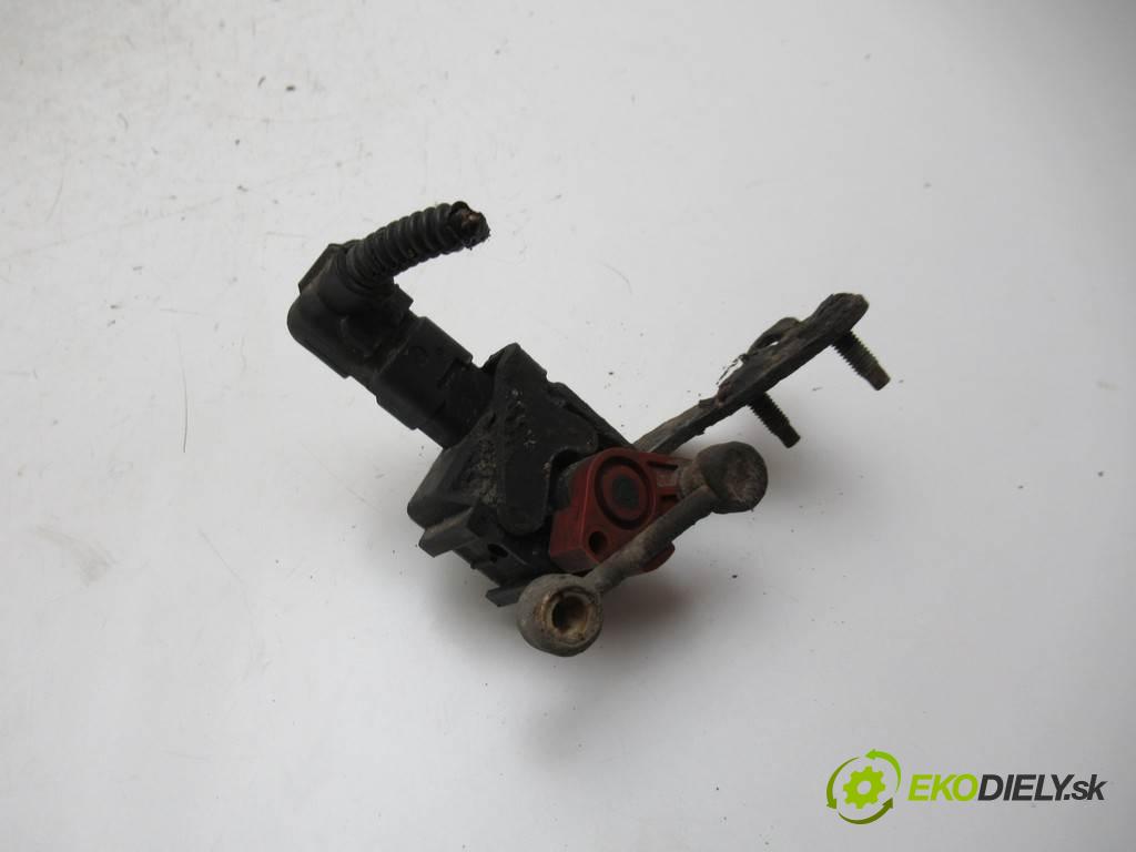Citroen C5 III    KOMBI 5D 3.0HDI V6 241KM 08-17  Snímač nastavenia XENON 9663488580 (Snímače)
