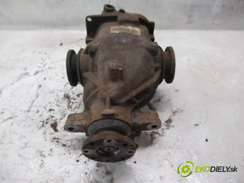 BMW 3 E46  2001 77 kW SEDAN 4D 1.9B 118KM 98-03 1900 Most zad ,diferenciál 1428164 (Zadné)