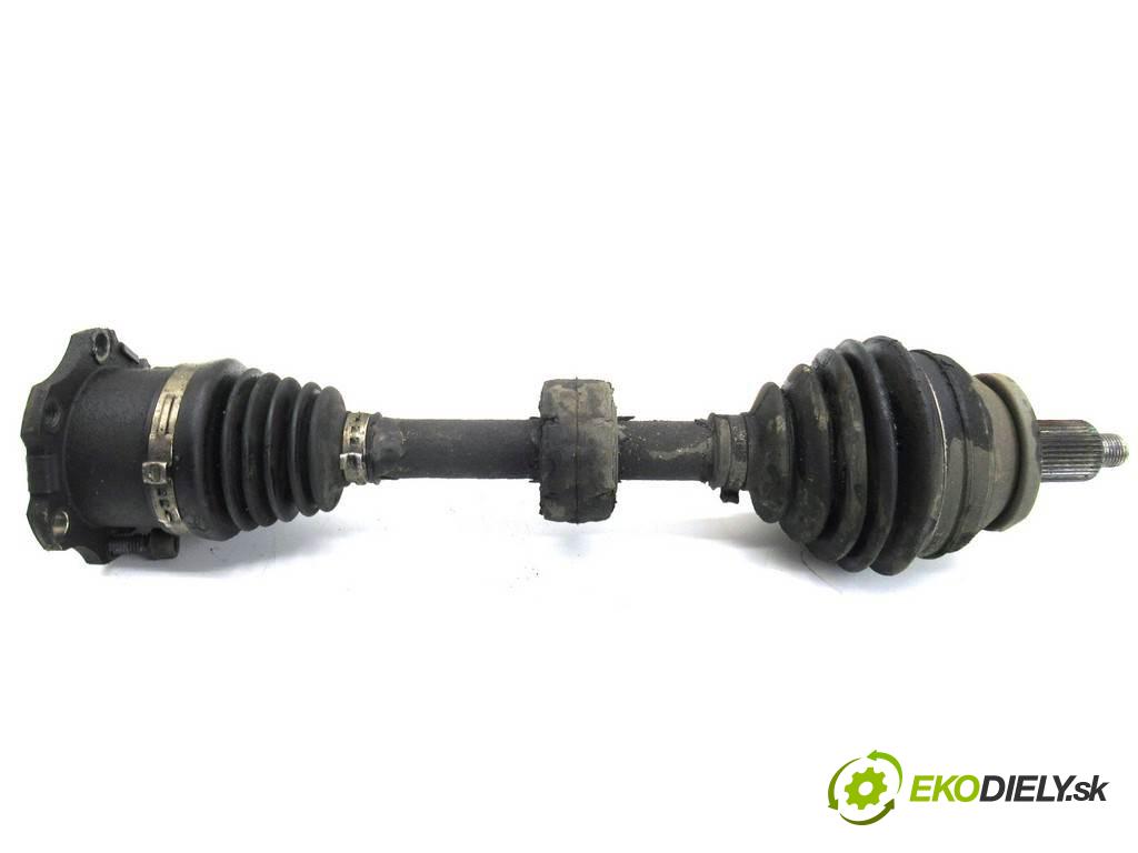 Skoda Fabia II  2009 59 kW KOMBI 5D 1.4TDI 80KM 06-14 1400 Poloos ľavá strana  (Poloosy)