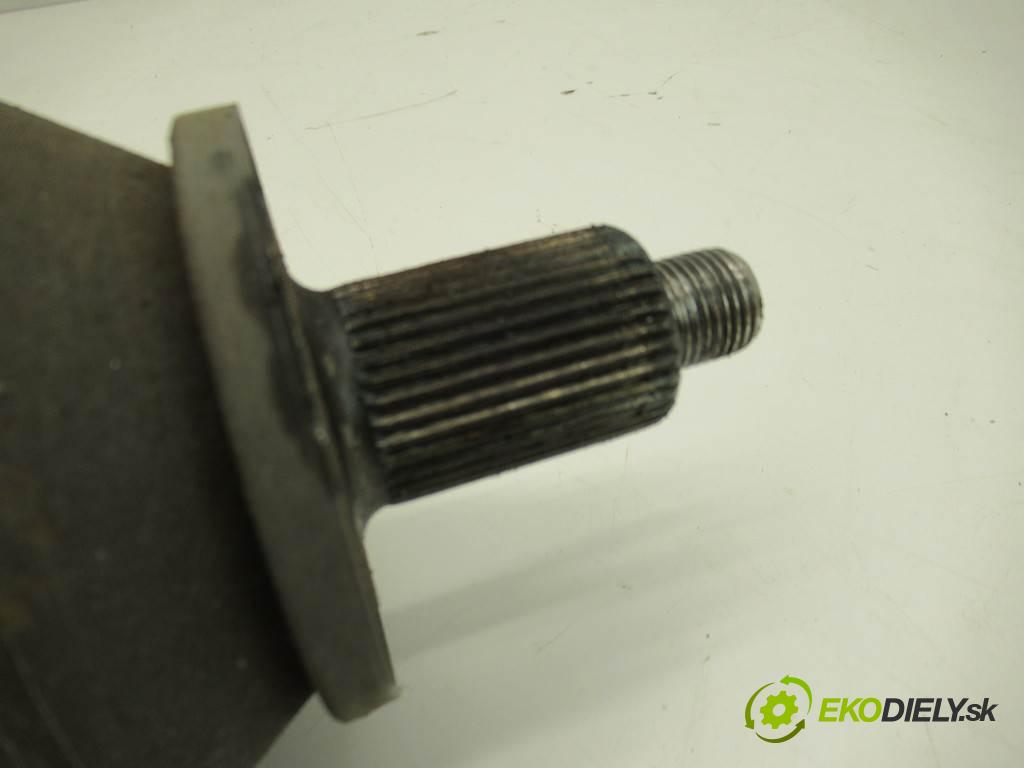 Skoda Fabia II  2009 59 kW KOMBI 5D 1.4TDI 80KM 06-14 1400 Poloos ľavá strana  (Poloosy)