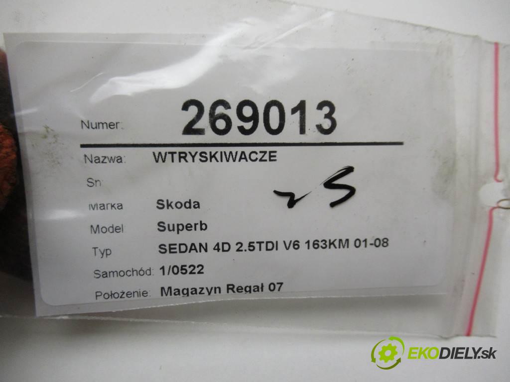 Skoda Superb  2006  SEDAN 4D 2.5TDI V6 163KM 01-08 2500 vstřikovací ventily 059130201G 059130202G