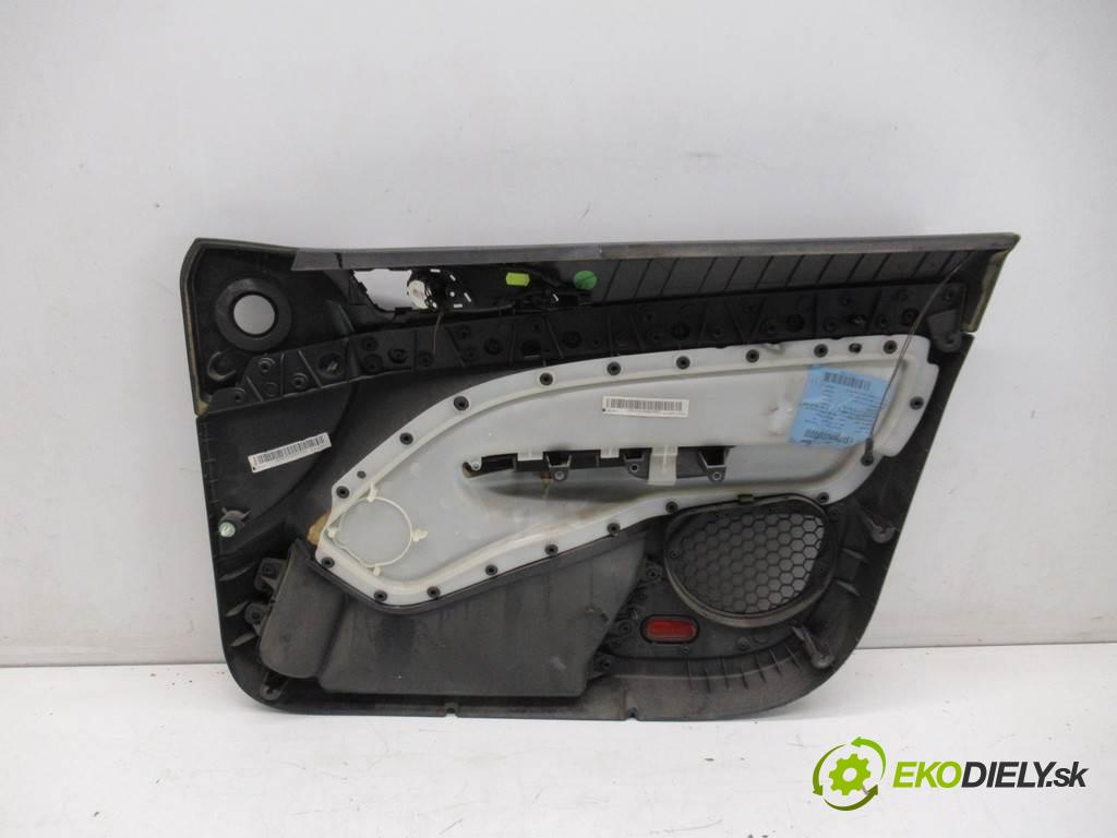 Skoda Octavia II  2007 77 kW LIFTBACK 1.9TDI 105KM 04-08 1900 čalúnenie Dvere predný ľavy tapacír  (Ostatné)