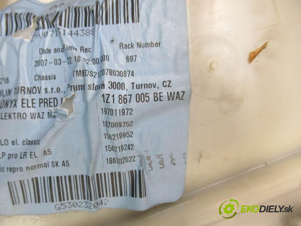 Skoda Octavia II  2007 77 kW LIFTBACK 1.9TDI 105KM 04-08 1900 čalúnenie Dvere predný ľavy tapacír  (Ostatné)