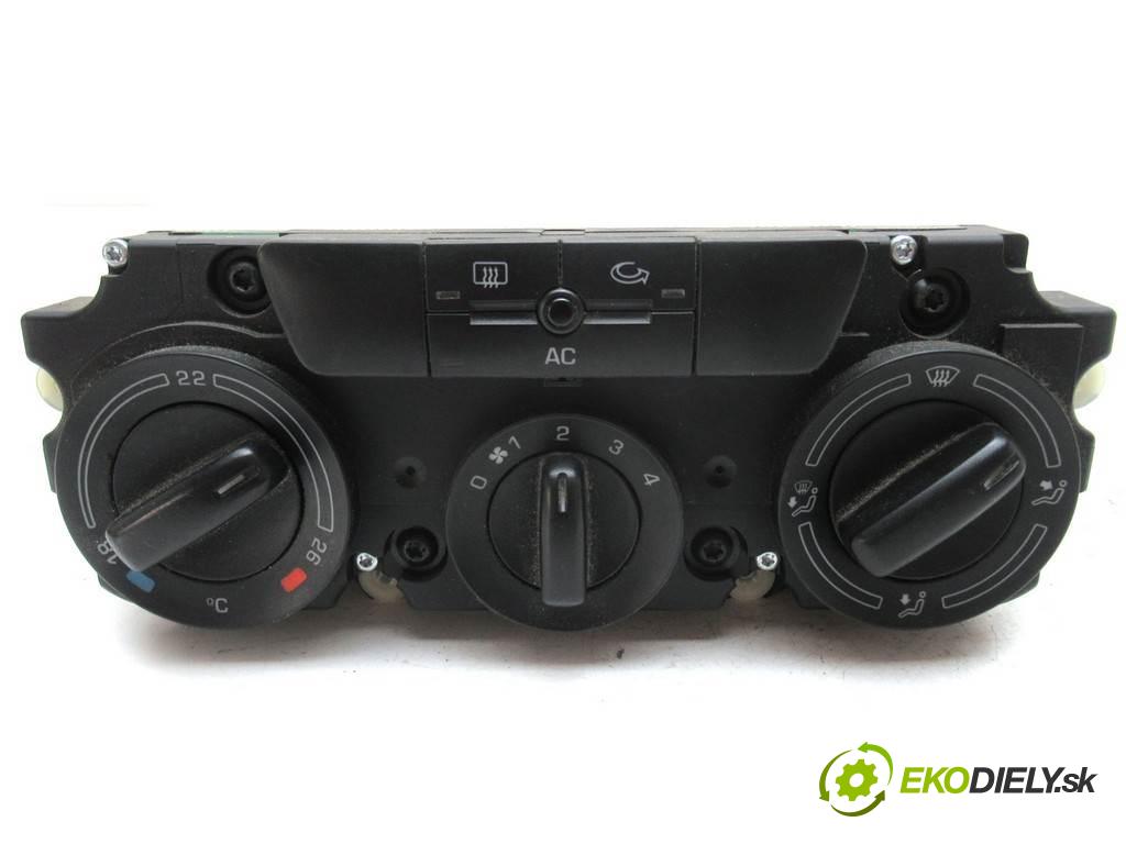 Skoda Octavia II  2007 77 kW LIFTBACK 1.9TDI 105KM 04-08 1900 Panel ovládania kúrenia 1Z0820045A (Prepínače, spínače, tlačidlá a ovládače kúrenia)