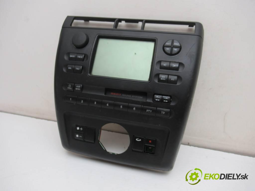 Seat Ibiza II FL    HATCHBACK 3D 1.4B 60KM 99-02  Panel radia 6K1035905F
