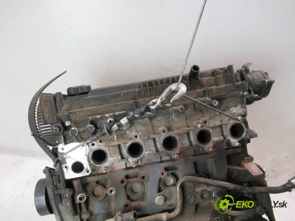 Alfa Romeo 156  2001 103 kW KOMBI 5D 2.4JTD 140KM 97-03 2400 motor 839A6000 (Motory (kompletní))