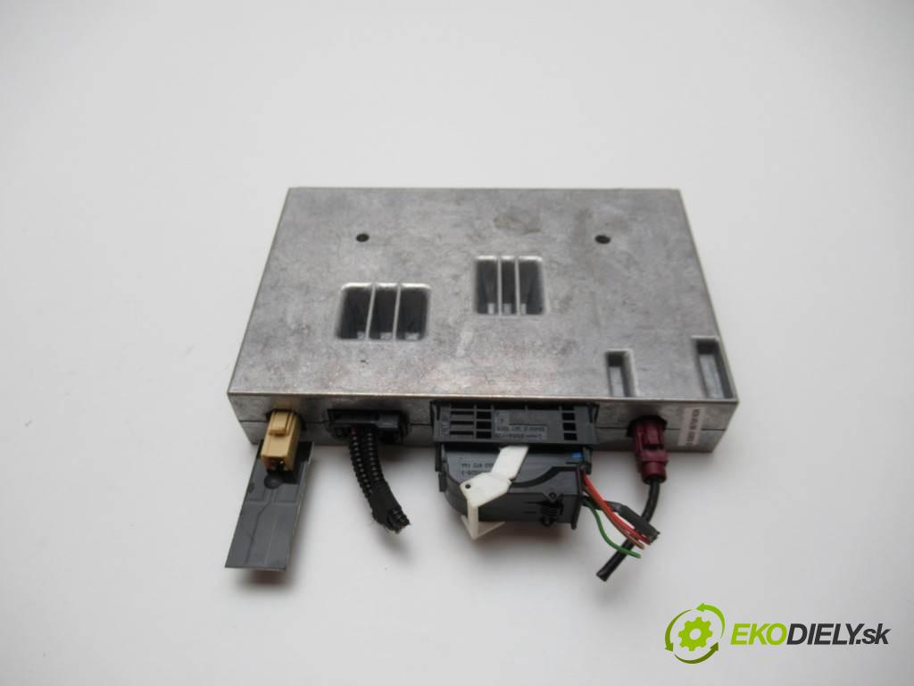 Audi A4 B8    KOMBI 5D 2.0TDI 143KM 08-15  Modul bluetooth 4F1862335 (Ostatné)