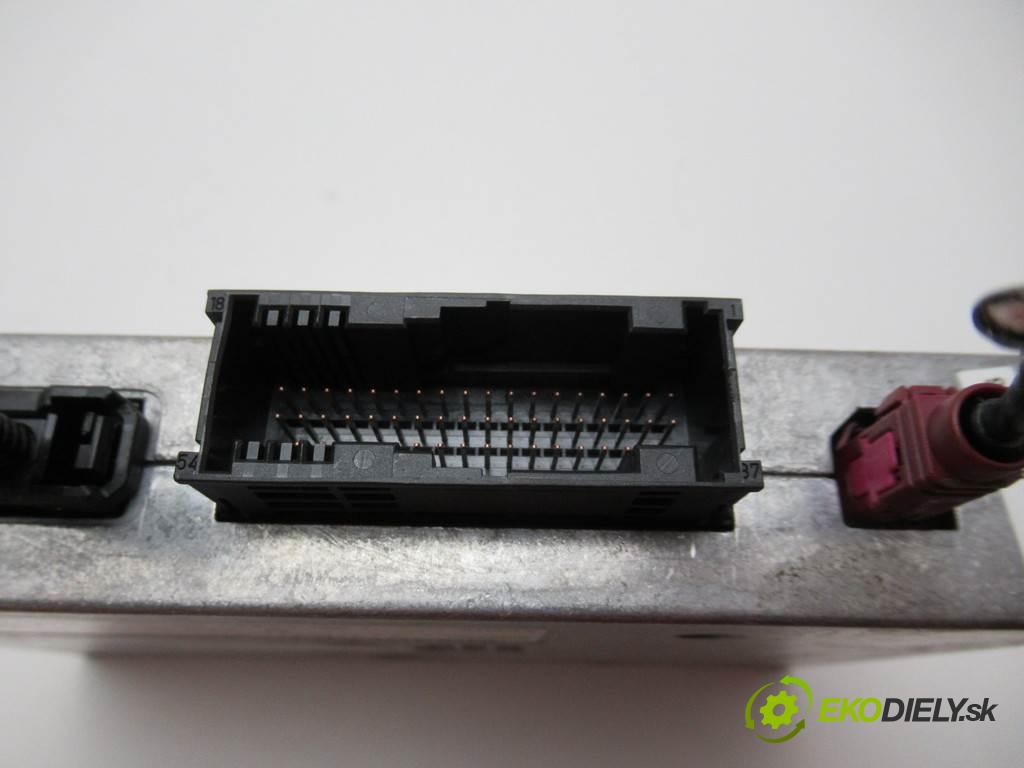 Audi A4 B8    KOMBI 5D 2.0TDI 143KM 08-15  Modul bluetooth 4F1862335 (Ostatné)