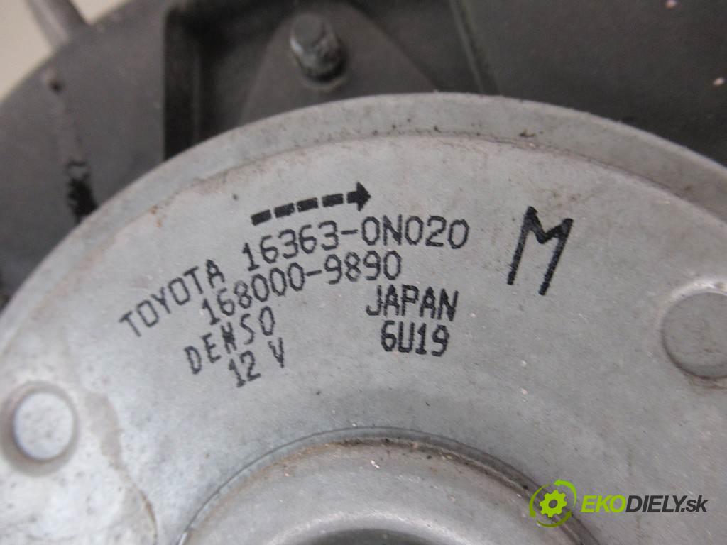Toyota Auris II LIFT  2017 66 kW KOMBI 5D 1.4D-4D 90KM 15-18 1400 Ventilátor chladiča MF422750-7640 (Ventilátory)