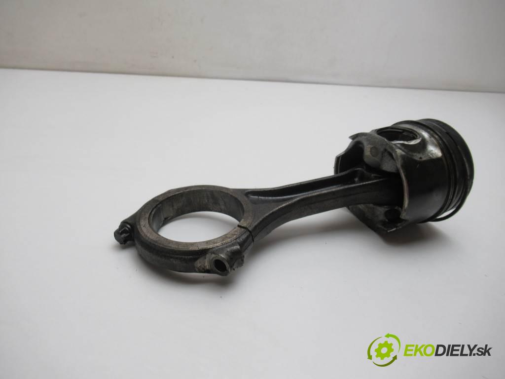 Audi A5 8T    COUPE QUATTRO S-LINE  3.0TDI 240KM 07-11  piest - ojnica CAPA (Piesty)