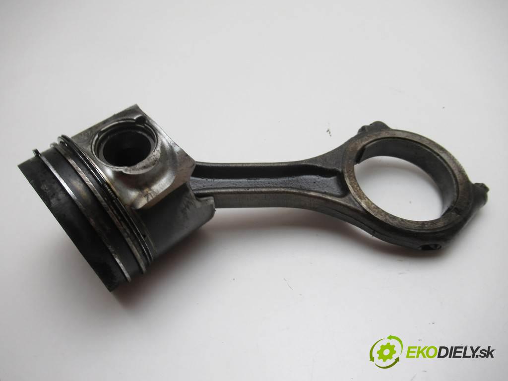 Audi A5 8T    COUPE QUATTRO S-LINE  3.0TDI 240KM 07-11  piest - ojnica CAPA (Piesty)