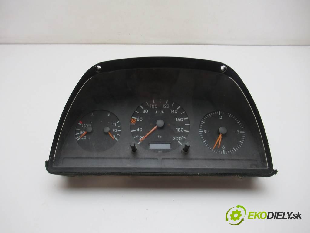 Mercedes-Benz Vito  1997 72 kW 2.3TD 98KM 95-03 2300 Prístrojovka 0005423001 (Prístrojové dosky, displeje)