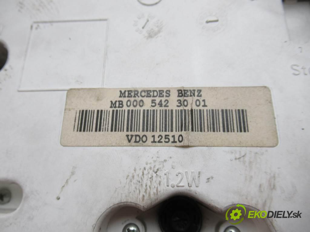 Mercedes-Benz Vito  1997 72 kW 2.3TD 98KM 95-03 2300 Prístrojovka 0005423001 (Prístrojové dosky, displeje)
