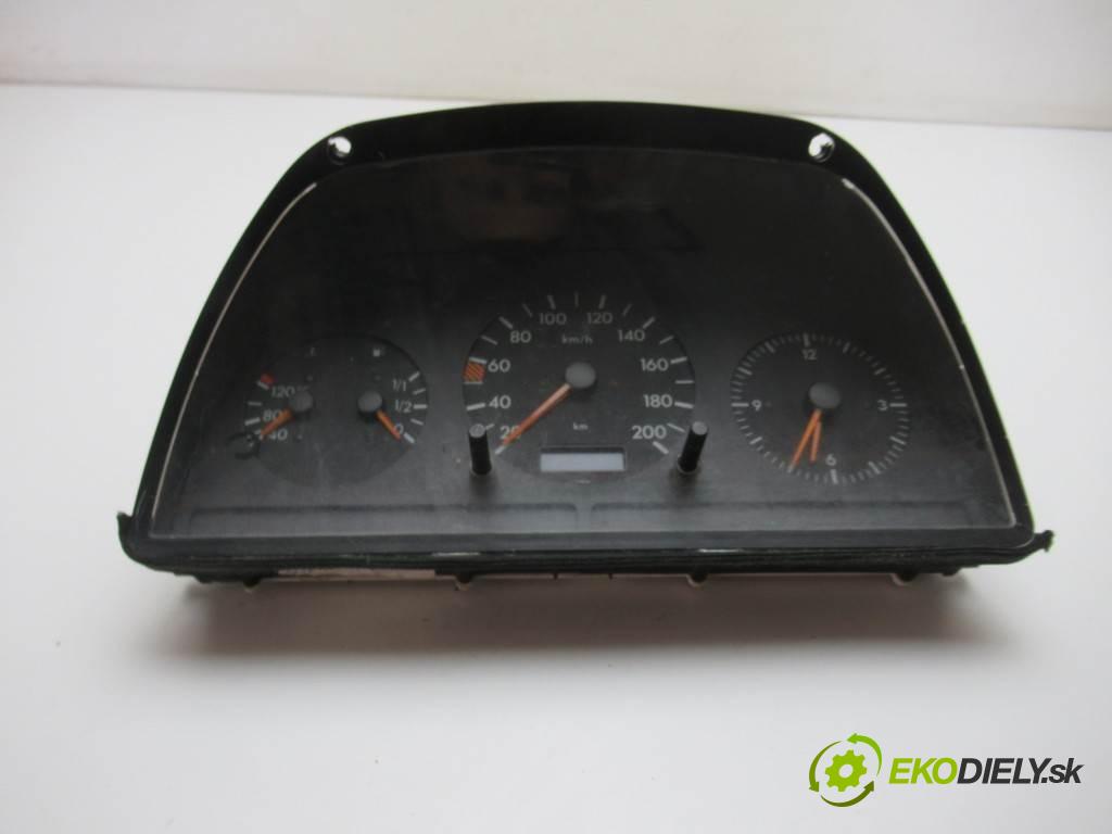 Mercedes-Benz Vito  1997 72 kW 2.3TD 98KM 95-03 2300 Prístrojovka 0005423001 (Prístrojové dosky, displeje)