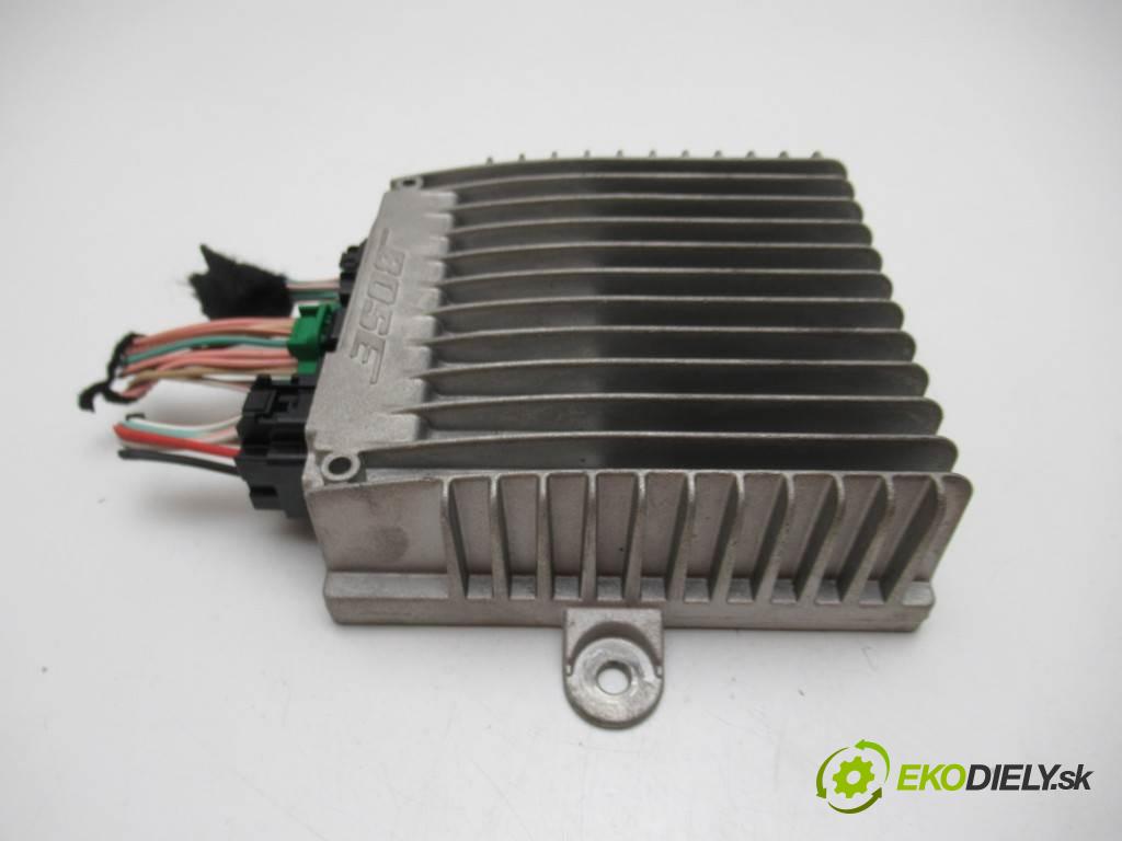 Renault Megane III    LIFT KOMBI 5D 1.5DCI 110KM 08-15  Zosilňovač Bose  (Zosilňovače)