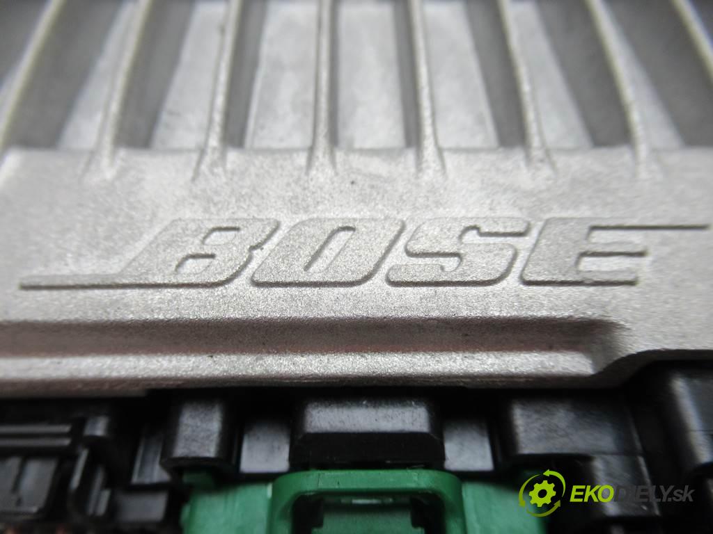 Renault Megane III    LIFT KOMBI 5D 1.5DCI 110KM 08-15  Zosilňovač Bose  (Zosilňovače)