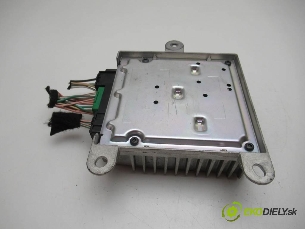 Renault Megane III    LIFT KOMBI 5D 1.5DCI 110KM 08-15  Zosilňovač Bose  (Zosilňovače)